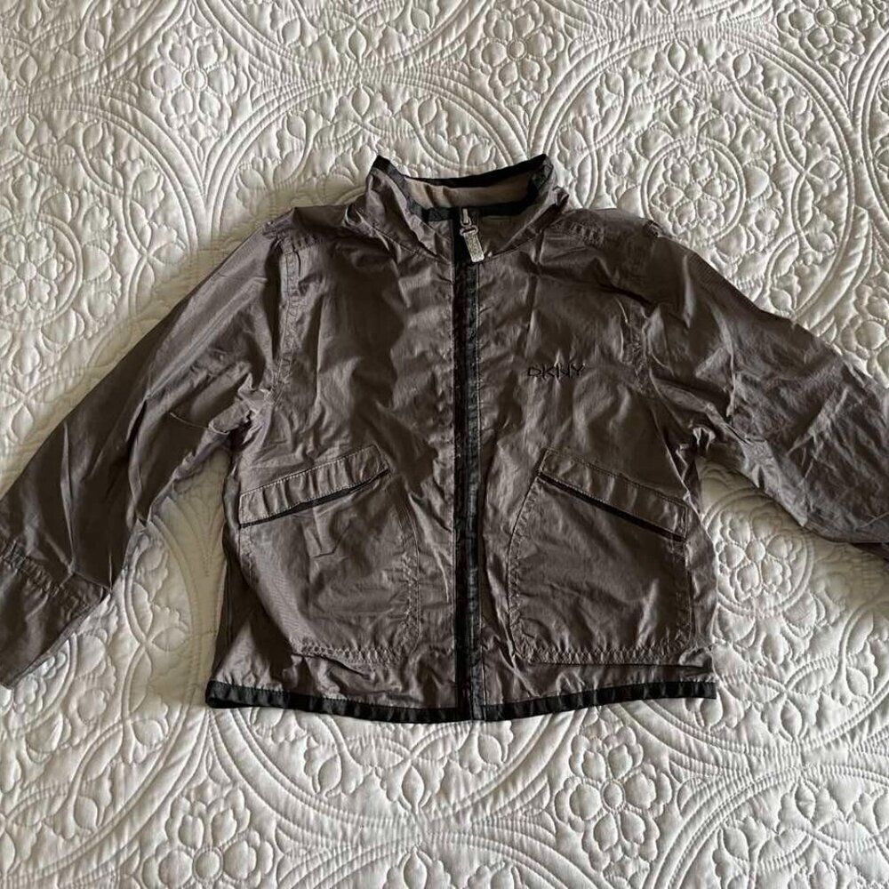 DKNY Hooded Jacket for Boys Zippered Sportswear Lightweight Breathable size 4T